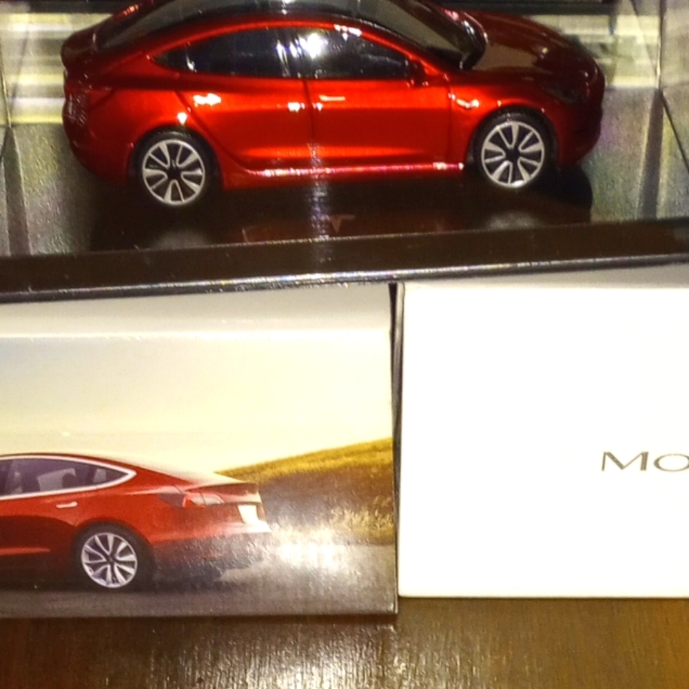 Tesla Model Car 1/43 Scale Cast Iron